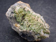 Cérusite , Pyromorphite & Quartz & Galène (fluorescence sous UV longs) L’Argento
