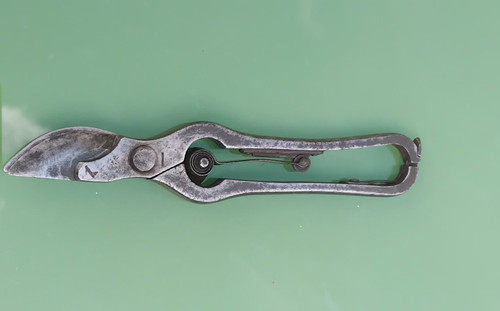 Ancien secateur ressort - ancien,