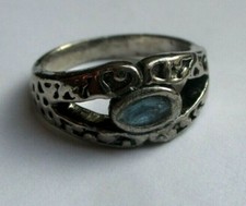 Ancienne bague couleur argent cabochon gemme bleu clair bijou vintage taille 58