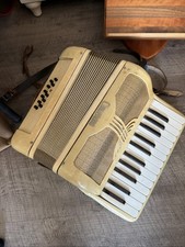 Camerano Vintage Accordion