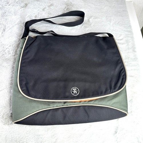 Crumpler bag mcbains - mcbains, baby