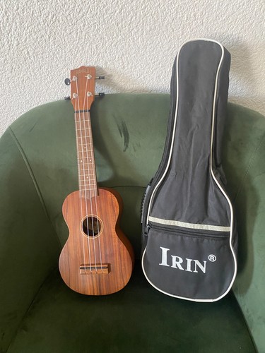Ukulélé soprano mahalo - ,