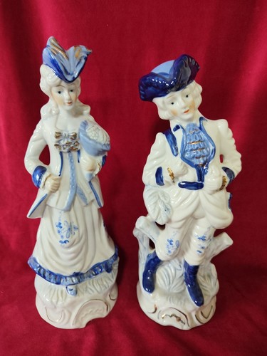 Couple grandes figurines - grandes,