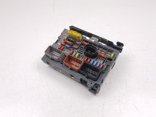 966700180 boîtes fusibles - À,