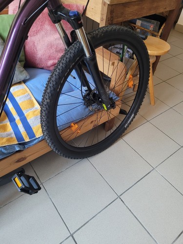 Vélo tout terrain peu - , servis
