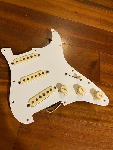 2007 fender voodoo strat - fender,