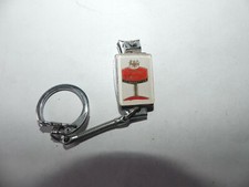 PORTE CLÉ MÉTAL COUPE-ONGLE