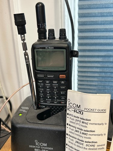Icom r20 wideband dual - ic-r20,
