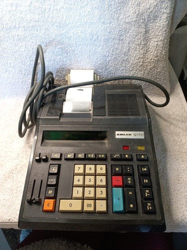 Machine calculer ancienne - à,