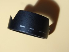 Nikon HB-32 HB 32 hood for DX