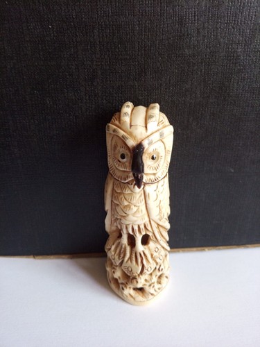 Chouette corne sculptée - en,