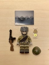 WW2 Minifigure ?? Russian Soldier Autumn With Equipment