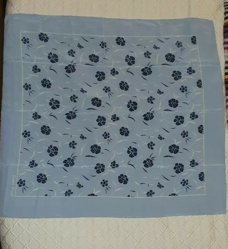 Foulard carré soie - de,