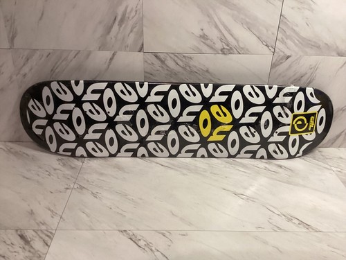 Blunt skateboard deck