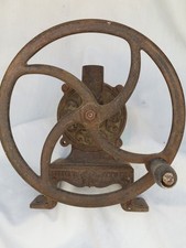 Ancien Moulin Café fonte SYSTEME ANDUZE  / JAPY Fre & CIE /roue 28,5 cm diamètre