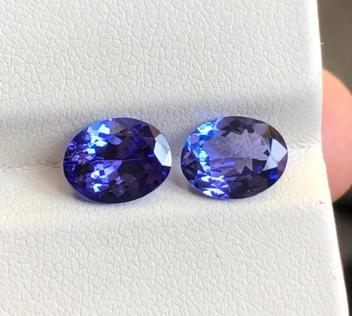 Paire correspondante tanzanite - correspondante,