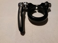 Collier Scott Stringisella