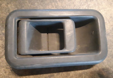 POIGNEE INTERIEUR PORTE AVANT