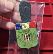 #128-1 ~ Pucelle / Insigne /