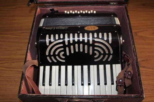 Vintage petosa sons - &,
