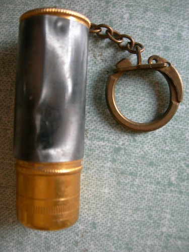 Porte clef ancien - porte,