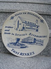 ASSIETTE MURALE PUBLICITAIRE FORME LENTILLE FAÏENCE DE DELFT 29,5 cm