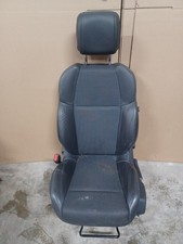 Siège semi cuir tissu avant