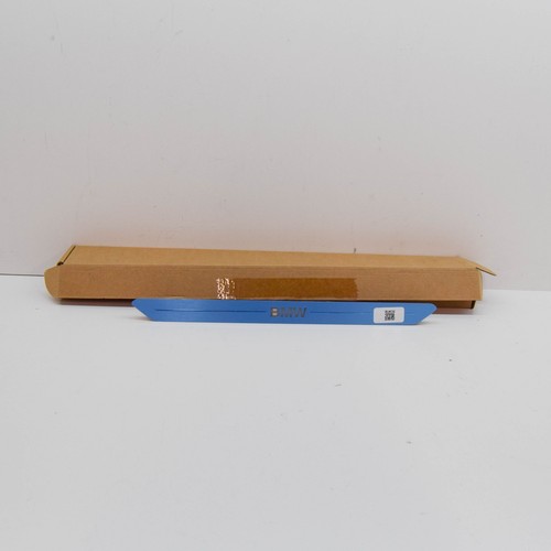Insert plaque seuil de - de,