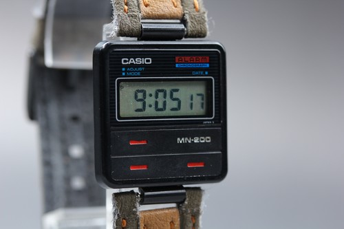 Montre numérique casio 200 - numérique,