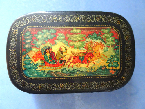 Ancienne boîte laquée - , russe