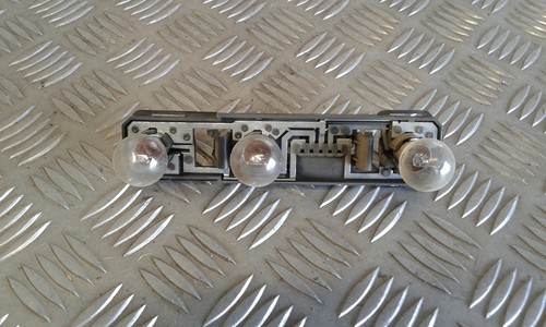 Platine porte ampoule feu