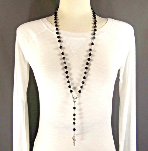 Black faux pearl glass bead