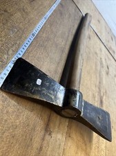 n° 10 old tool OUTIL ANCIEN De tailleur de pierre Marteau Taillant Forgé XIXe