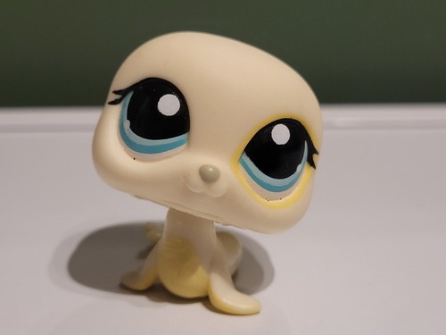 Lps 1030 littlest petshop - littlest,