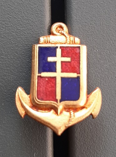 Insigne miniature émail - miniature, 9°