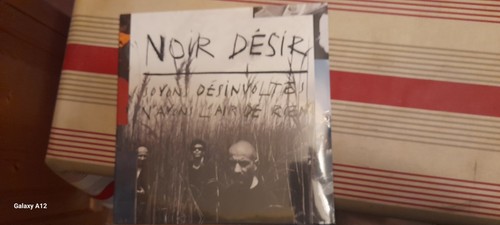 Noir desir soyons - /,