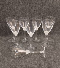 Lot 8 Verres à Vin En Cristal Guy Degrenne