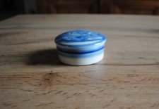 ANCIENNE  BONBONNIERE EN