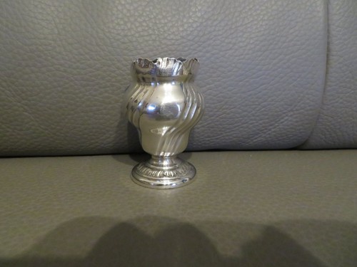 Rare petit vase - , en