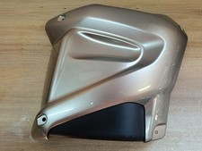 UN CARENAGE FLAN DROIT ORIGINE