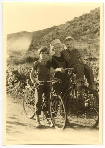 Enfants vélo chemin - à, route