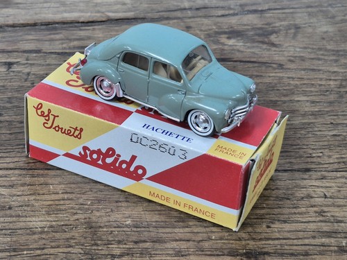 Voiture miniature renault 4cv - voiture,