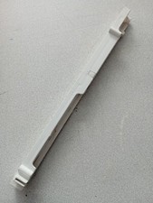 I62D7887 RI rail Étagère