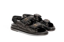 Paire de sandales Chanel Dad