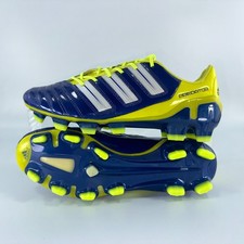 Crampons de football bleu