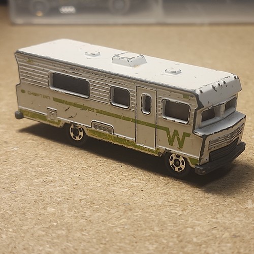 Tomica 1976 winnebago - tomica,