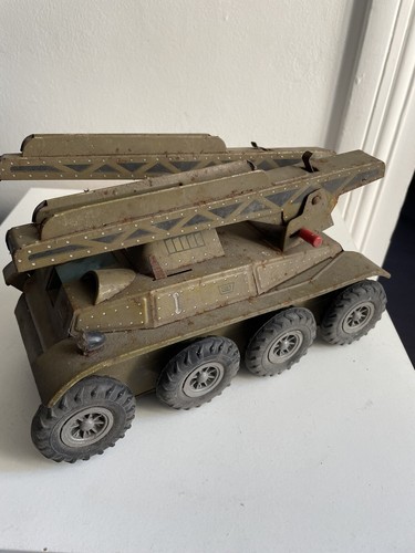 Joustra tank ancien militaire - tank,