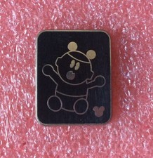 T08 Pins DISNEY FAMILY DECAL