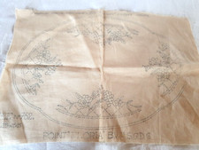 Ancien Napperon Ovale A Broder