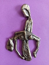 sculpture abstraite en métal lourd argenté - PIETA Vierge Marie et JESUS